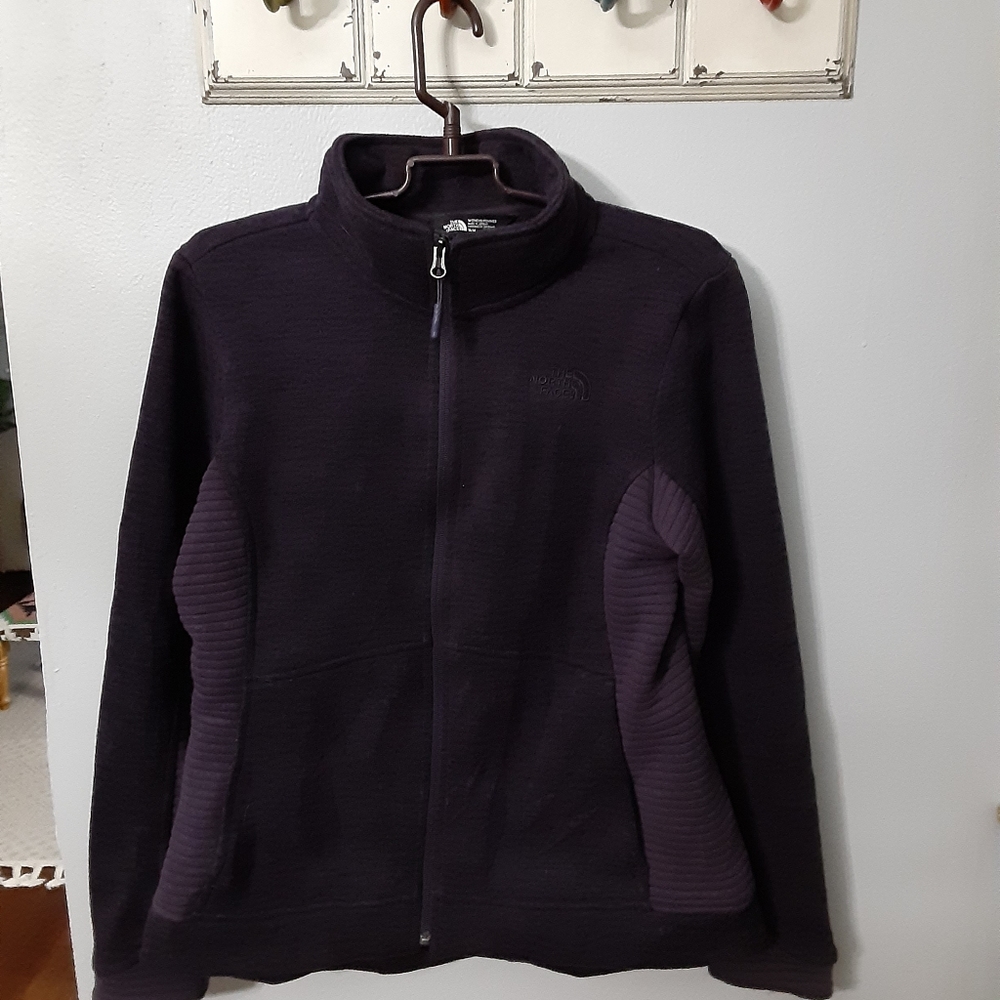 The North Face Women's Dark Purple Full-Zip Fleece Sweater